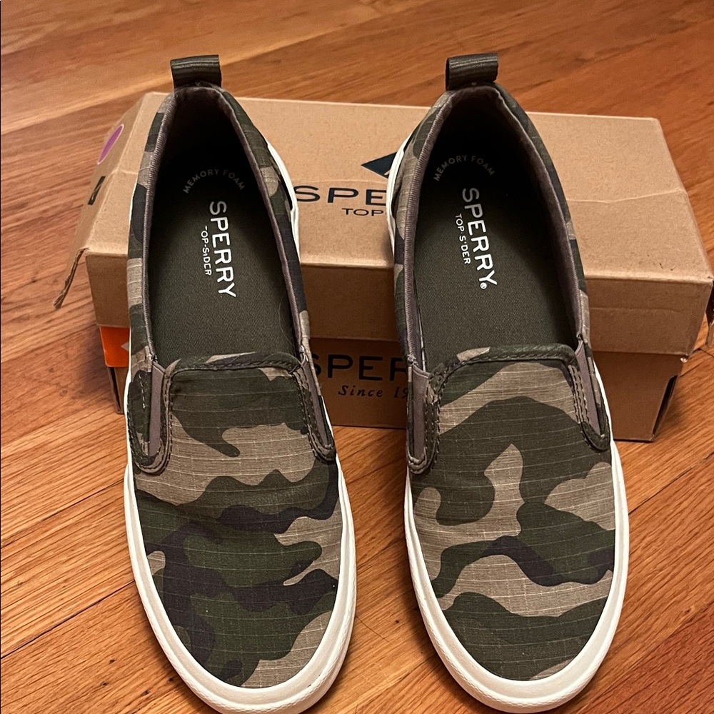 Sperry Top-Sider Camo Slip-Ons Size 7